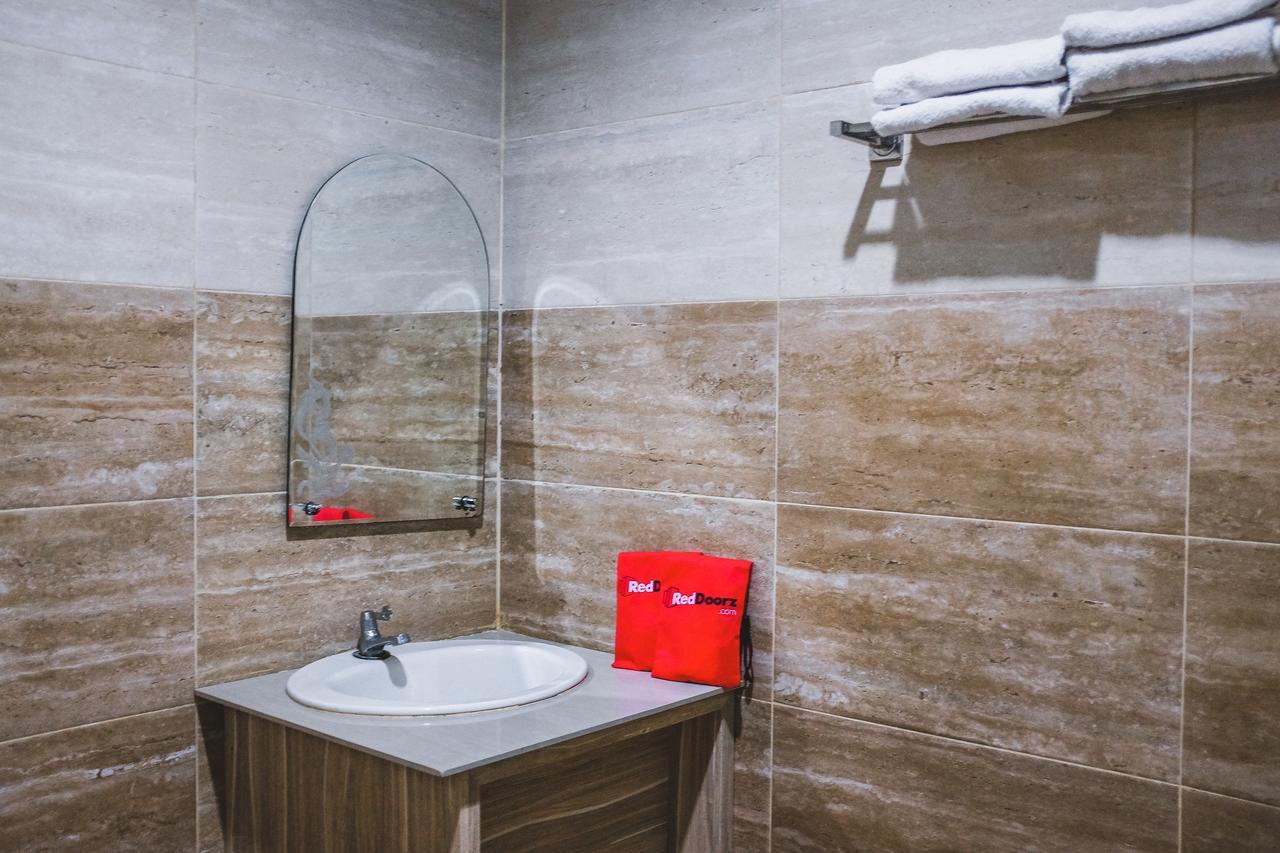 Reddoorz Plus Near Mall Panakukang Makassar Extérieur photo